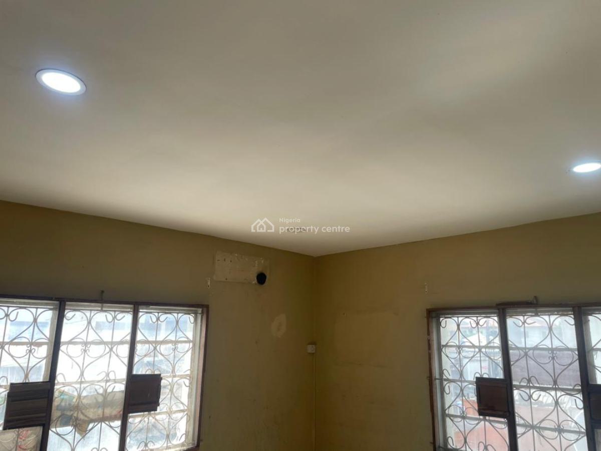 Decent Renovated 2 Bedroom Flat, Gbagada Phase 1, Gbagada, Lagos, House for Rent