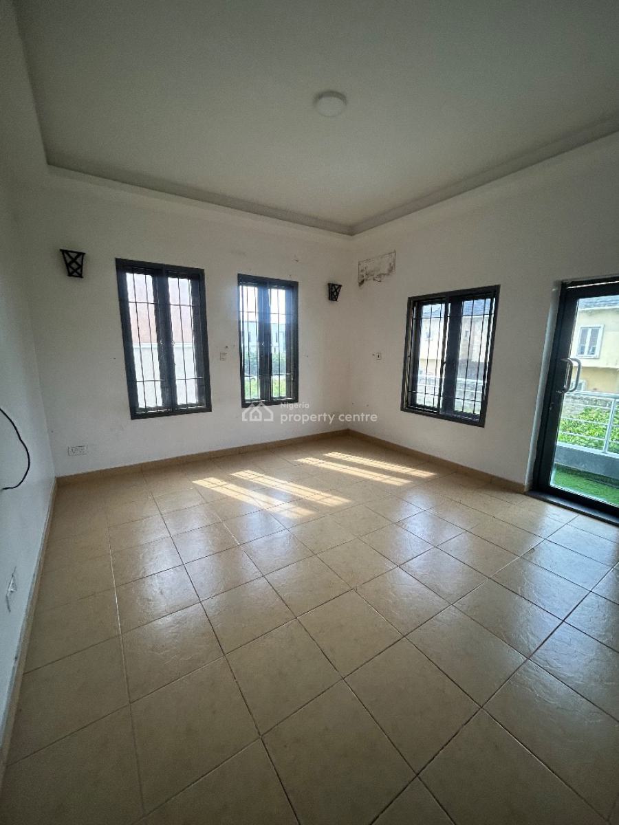 Well Maintained and Spacious 3bedroom Apartment with Bq, 2nd Toll Gate, Lekki, Lagos, Flat / Apartment for Rent