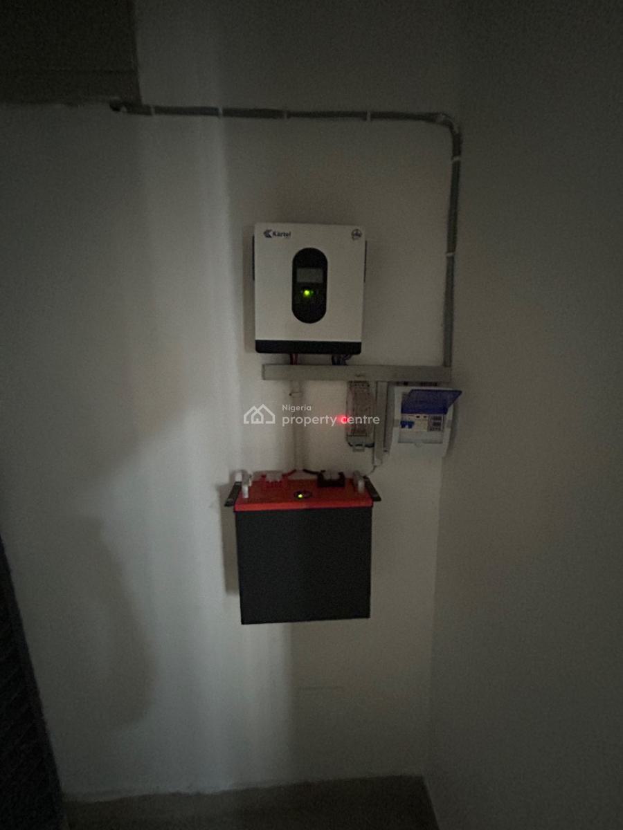 Well Maintained and Spacious 3 Bedroom Apartment with Bq, Oral Estate, Lekki, Lagos, Flat / Apartment for Rent