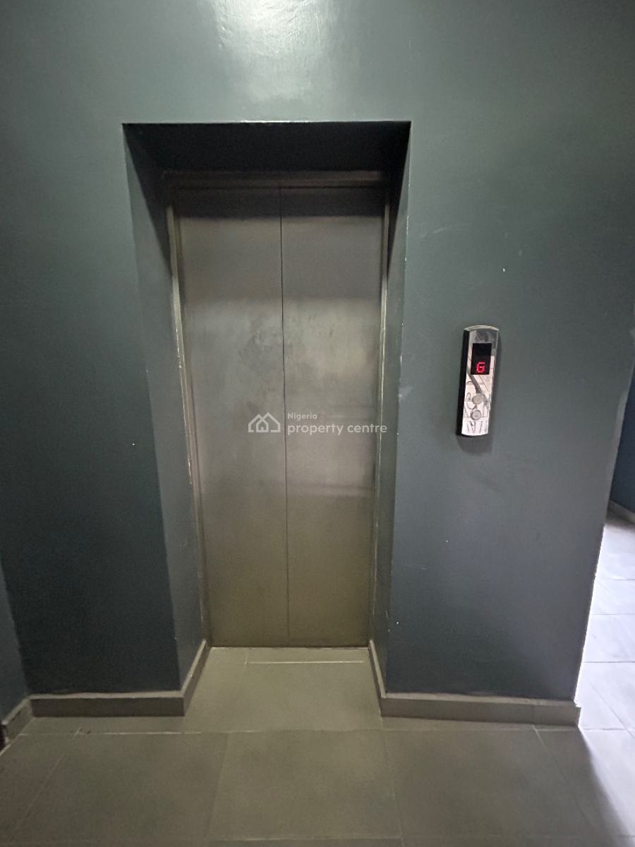 Well Maintained and Spacious 3 Bedroom Apartment with Bq, Oral Estate, Lekki, Lagos, Flat / Apartment for Rent