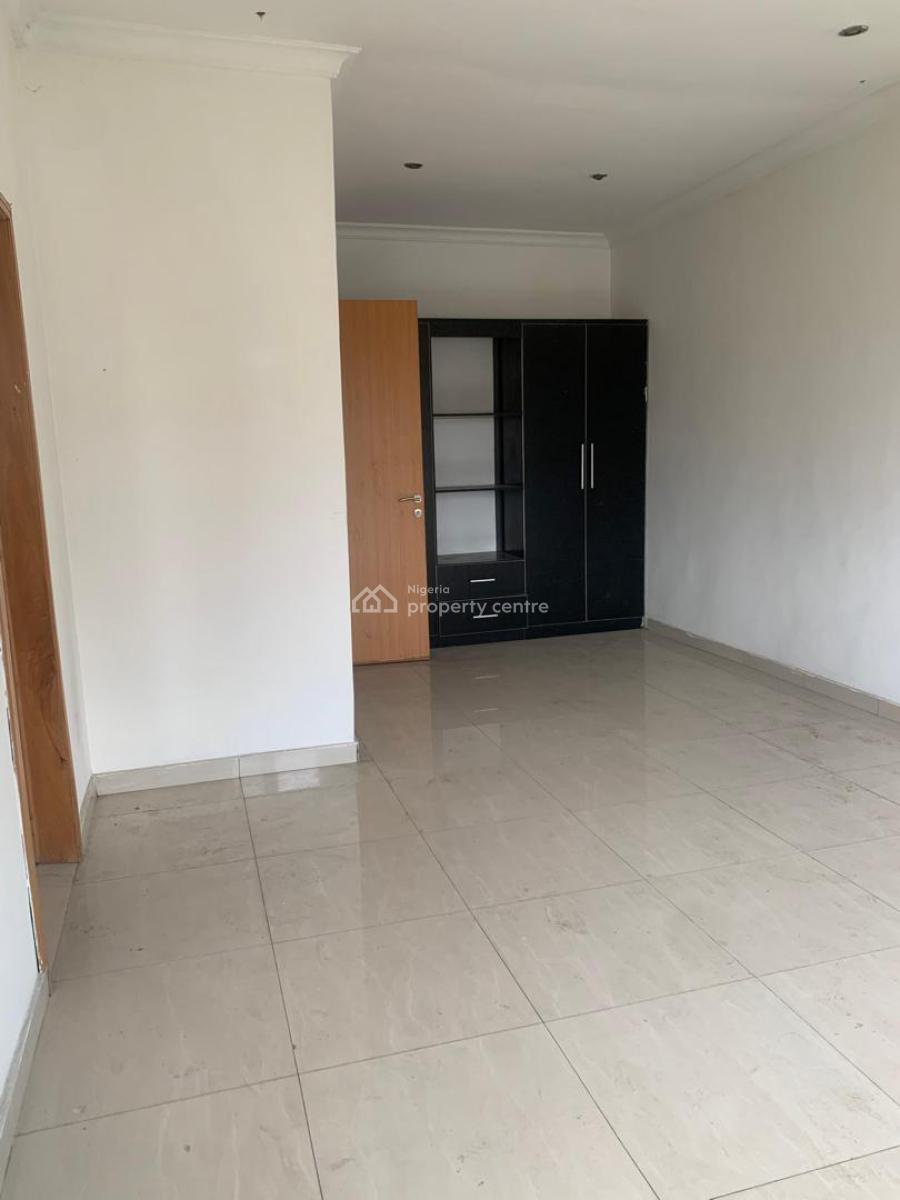 Masterbedroom in a Shared Apartment, Ikoyi, Lagos, House for Rent