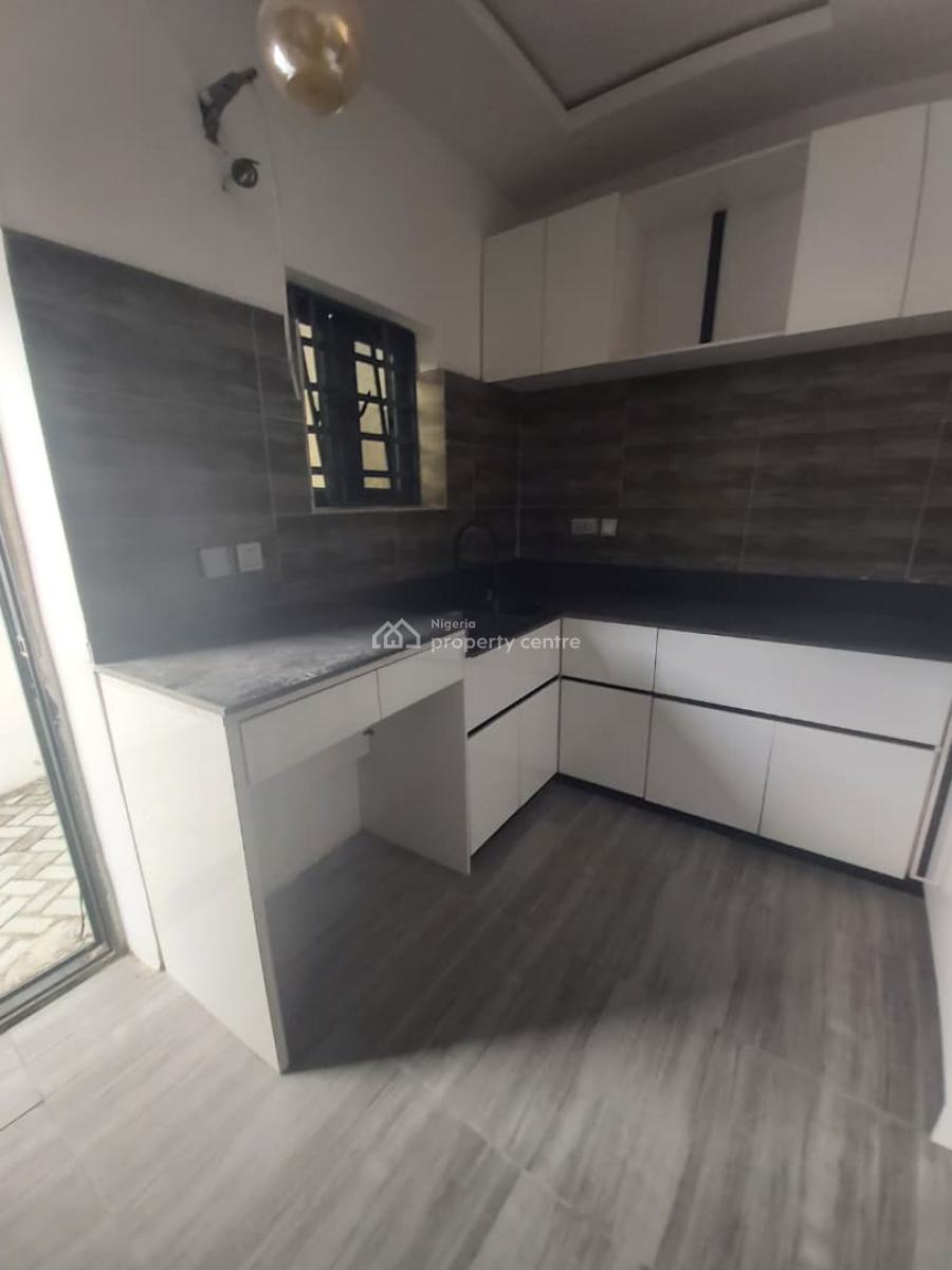 Exquisite 4 Bedroom Terrace Duplex with Bq, Chevron, Lekki Phase 2, Lekki, Lagos, Terraced Duplex for Sale