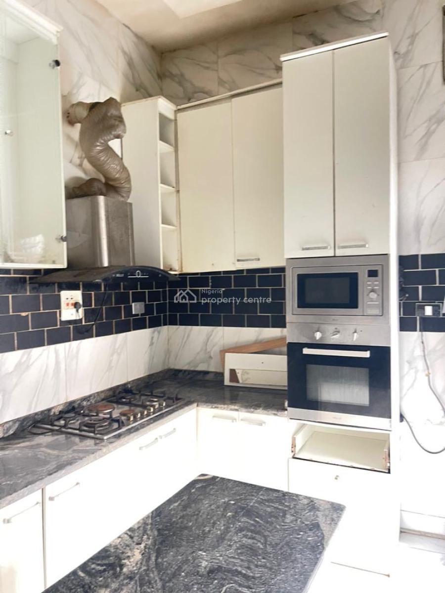 Room in a Shared Apartment, Orchid, Lekki Phase 2, Lekki, Lagos, Terraced Duplex for Rent