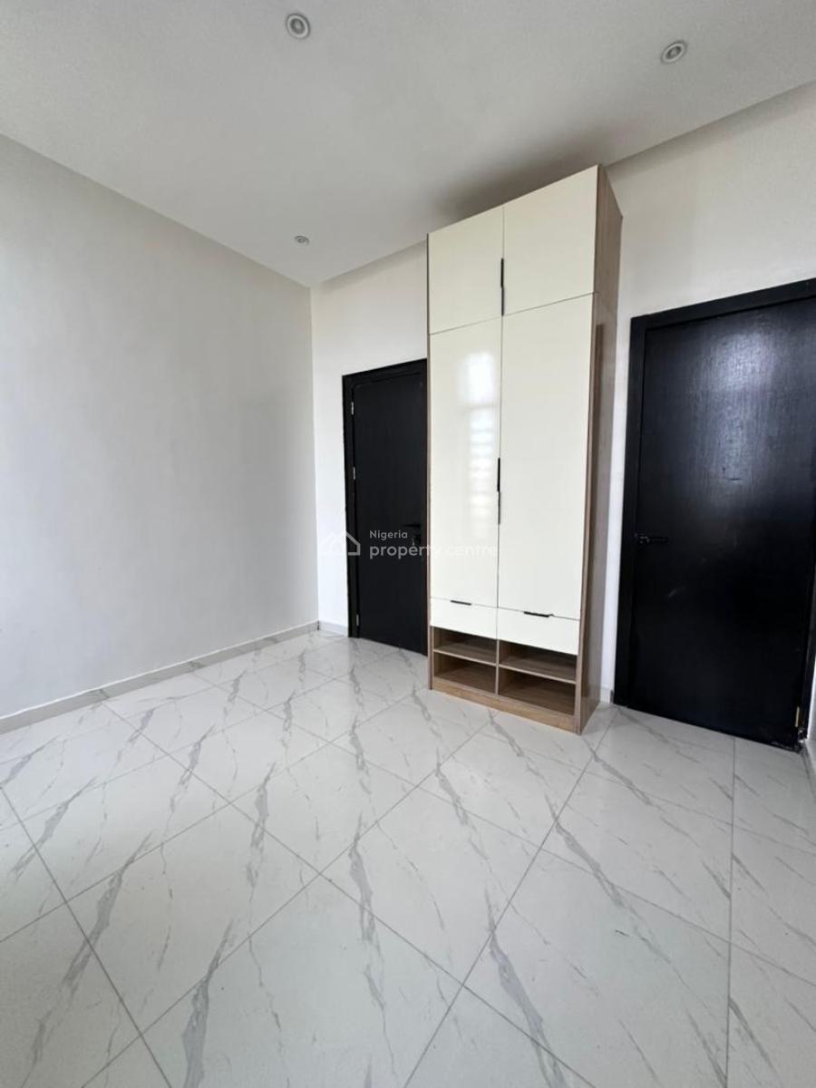 Spacious 4 Bedroom Semidetached  Duplex  with Bq., Orchid, Lekki, Lagos, Semi-detached Duplex for Sale