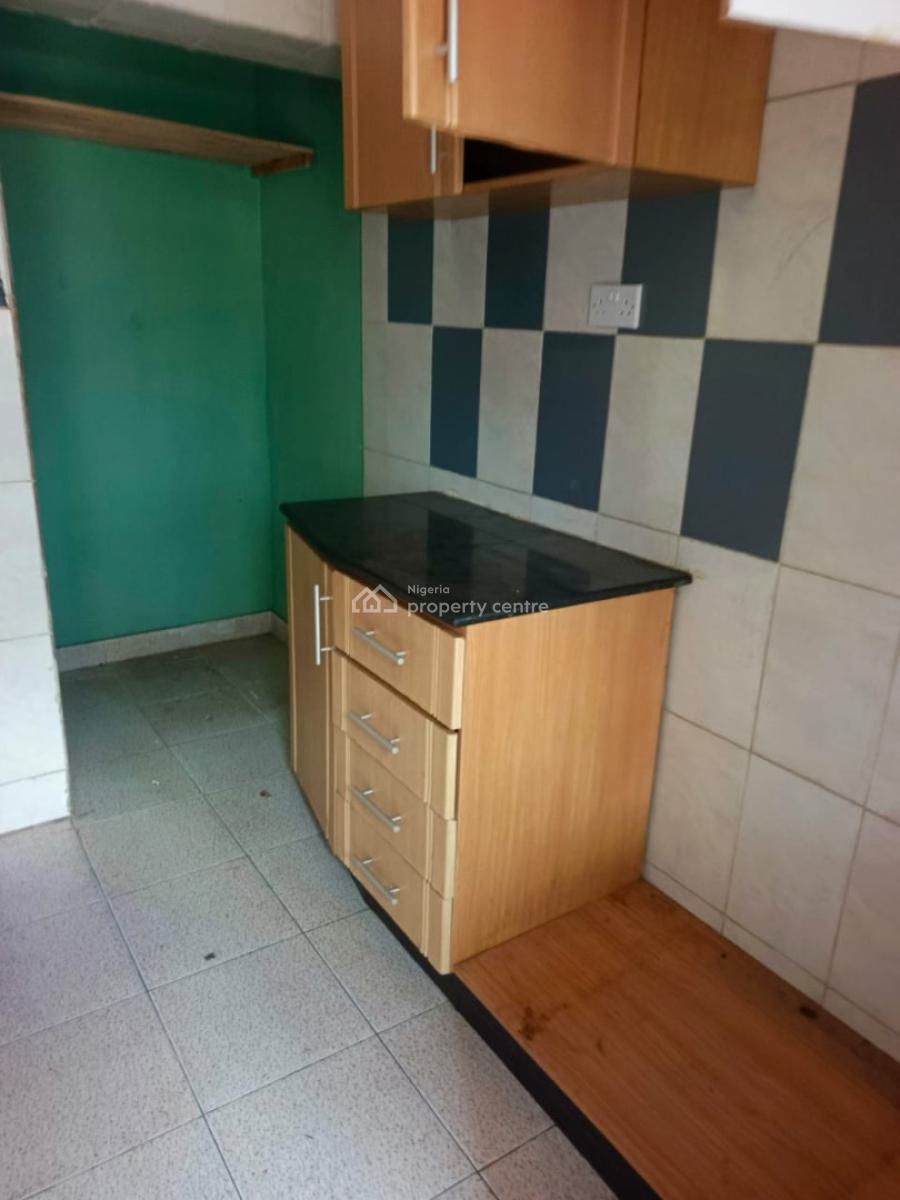 Luxury 3 Bedroom Flat, Gra Phase 1, Magodo, Lagos, Flat / Apartment for Rent
