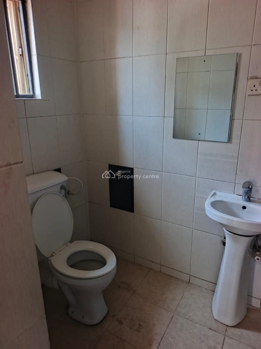 Luxury 3 Bedroom Flat, Gra Phase 1, Magodo, Lagos, Flat / Apartment for Rent