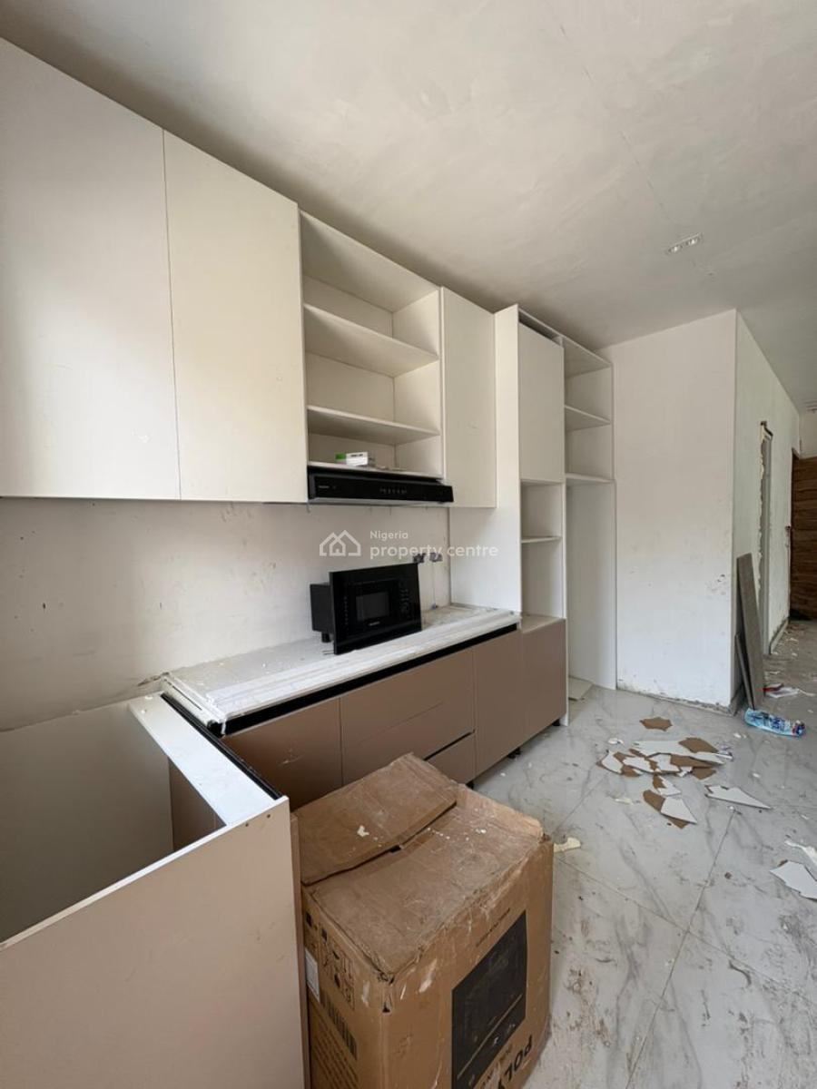 Unmatched Luxury! 2-bedroom Apartment with Elevator, Lekki Phase 1, Lekki, Lagos, Flat / Apartment for Sale