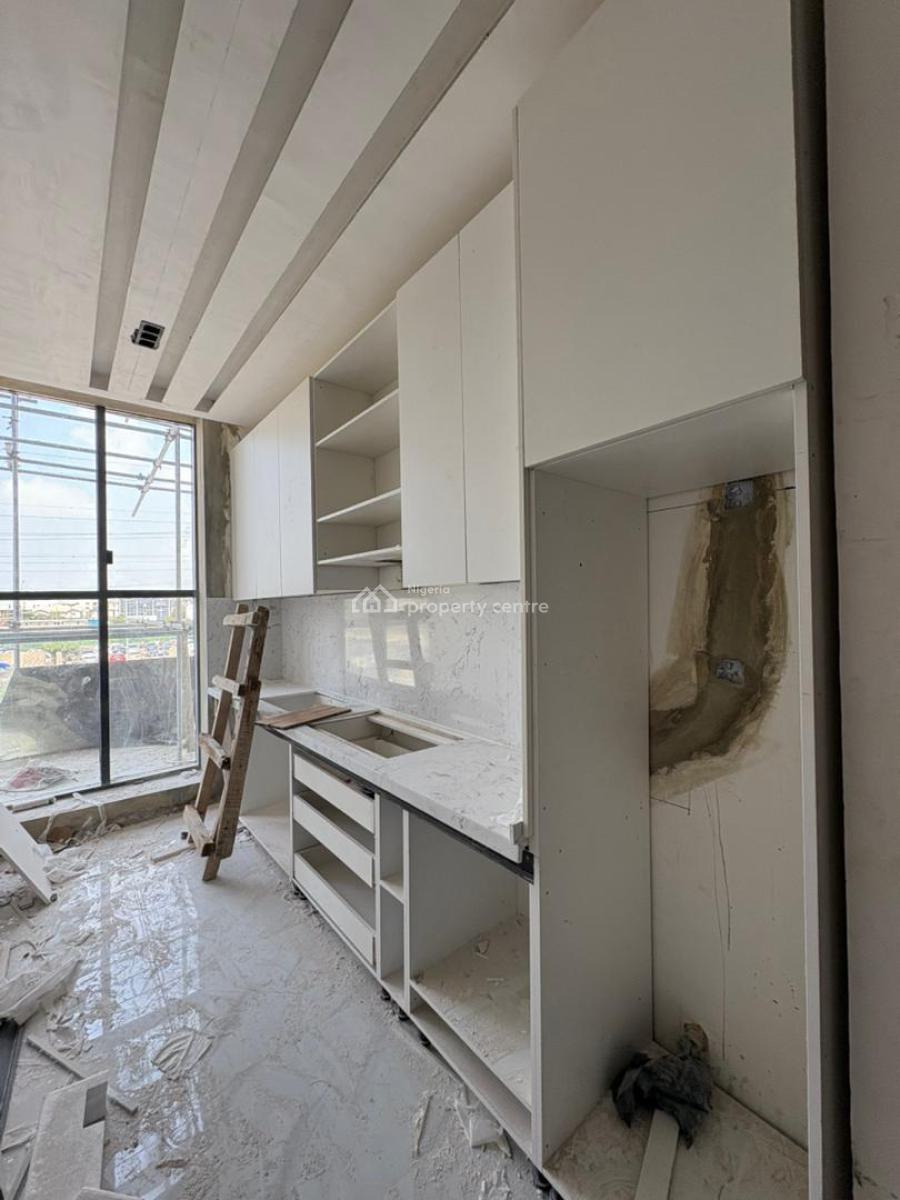 Lekki Phase 1, Lagos Greatest! 1-bedroom Apartment, Lekki Phase 1, Lekki, Lagos, Flat / Apartment for Sale