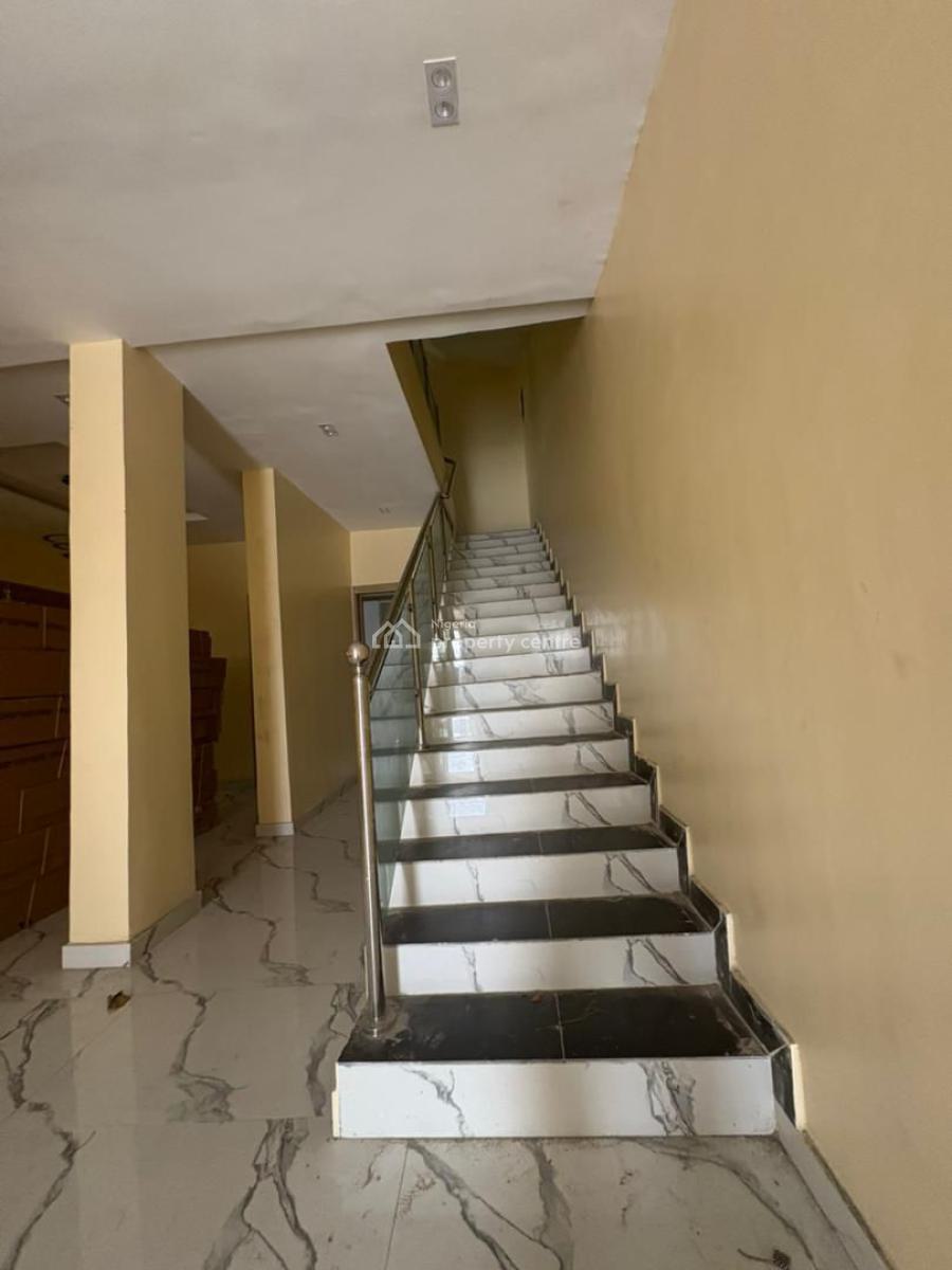 Exquisite Living! 5-bedroom Semi-detached with Wardrobe, Lekki Phase 1, Lekki, Lagos, Semi-detached Duplex for Sale