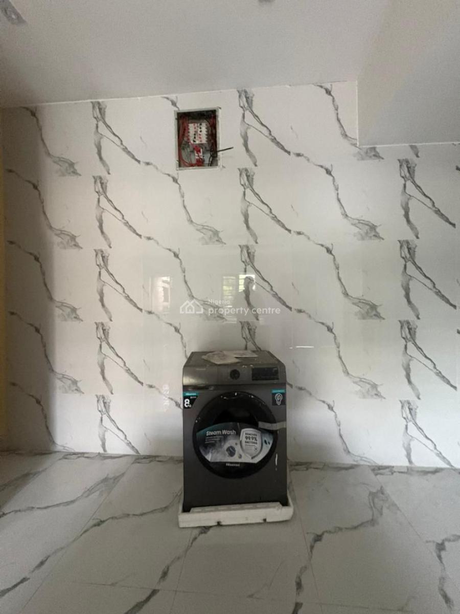 Exquisite Living! 5-bedroom Semi-detached with Wardrobe, Lekki Phase 1, Lekki, Lagos, Semi-detached Duplex for Sale