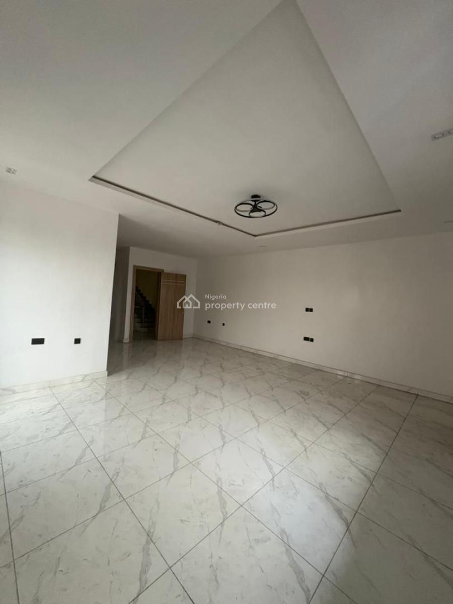 Exquisite Living! 5-bedroom Semi-detached with Wardrobe, Lekki Phase 1, Lekki, Lagos, Semi-detached Duplex for Sale