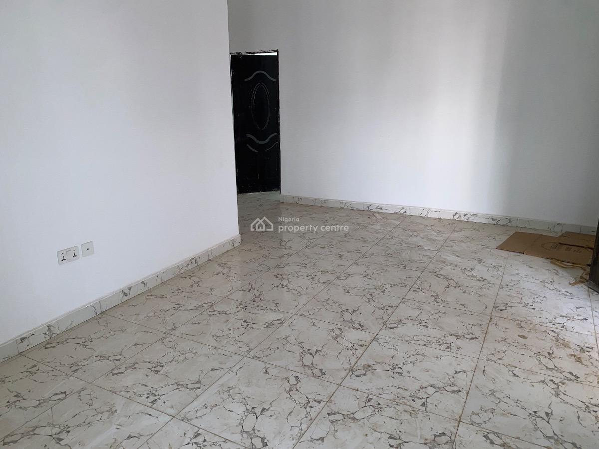 2 Bedroom Apartment, in a Secure Estate, Gwarinpa, Abuja, Flat / Apartment for Rent