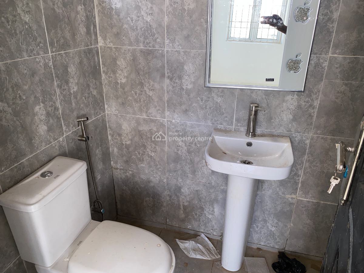 2 Bedroom Apartment, in a Secure Estate, Gwarinpa, Abuja, Flat / Apartment for Rent