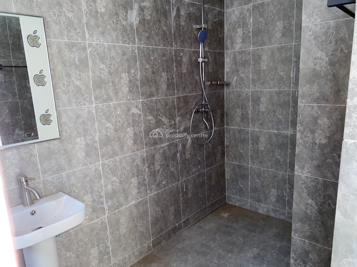 2 Bedroom Apartment, in a Secure Estate, Gwarinpa, Abuja, Flat / Apartment for Rent