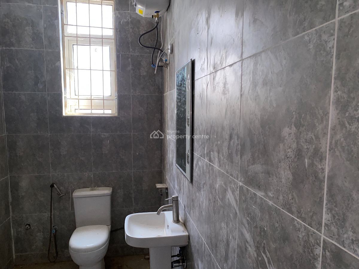 2 Bedroom Apartment, in a Secure Estate, Gwarinpa, Abuja, Flat / Apartment for Rent