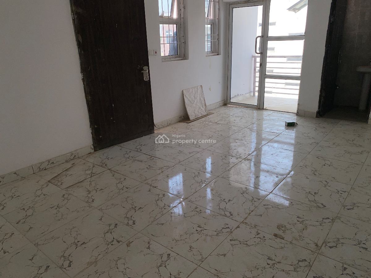 2 Bedroom Apartment, in a Secure Estate, Gwarinpa, Abuja, Flat / Apartment for Rent