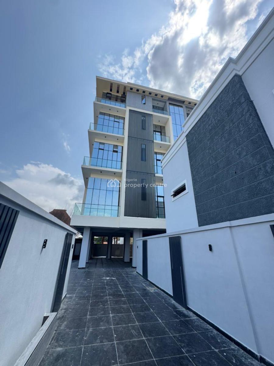 Aesthetically Pleasing 3 Bedroom Apartment  with Swimming Pool, Lift, Secured Neighborhood in Lekki Phase 1, Lekki Phase 1, Lekki, Lagos, Block of Flats for Sale