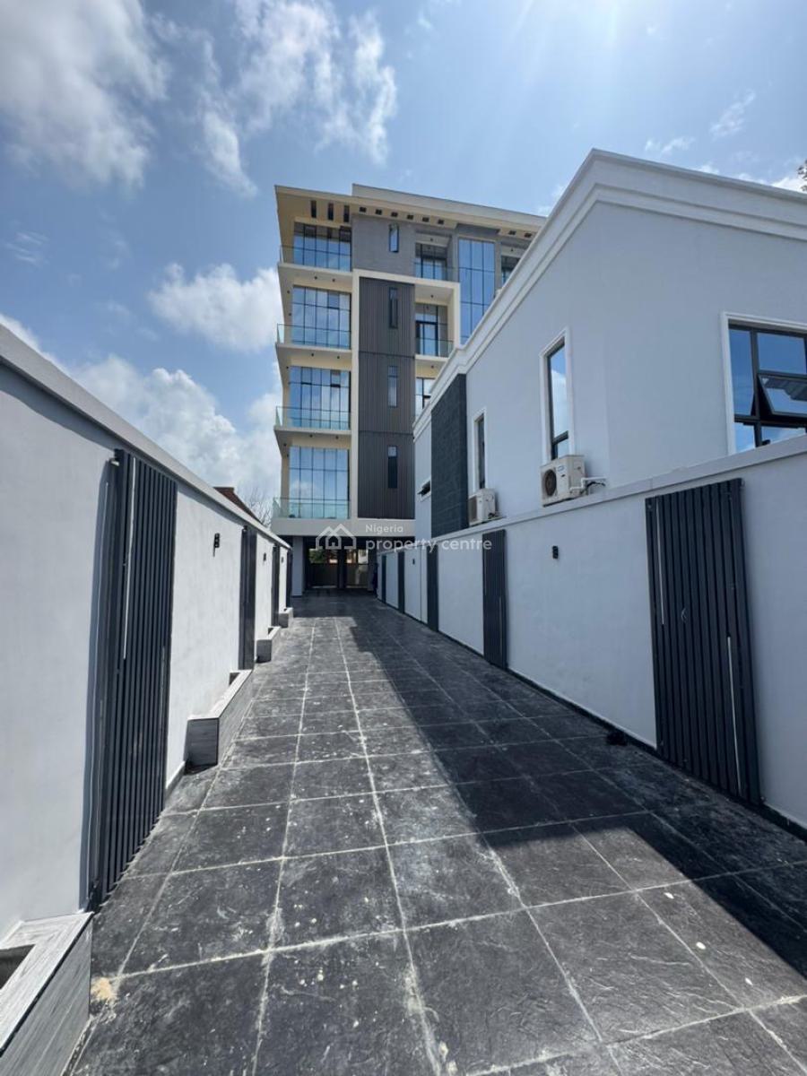 Aesthetically Pleasing 3 Bedroom Apartment  with Swimming Pool, Lift, Secured Neighborhood in Lekki Phase 1, Lekki Phase 1, Lekki, Lagos, Block of Flats for Sale