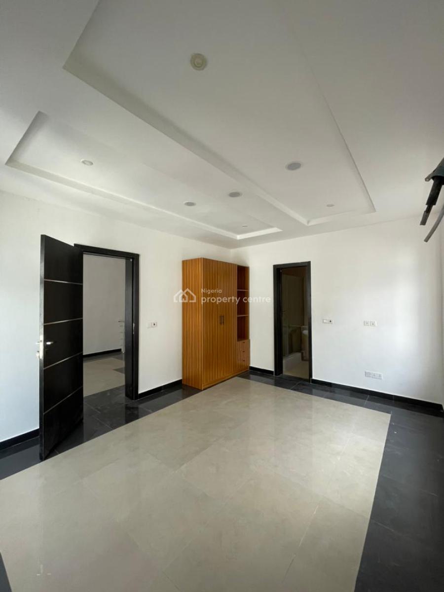 *fully Serviced 4 Bedroom Semi Detached Duplex with a Ro, Osapa, Lekki, Lagos, Semi-detached Duplex for Rent