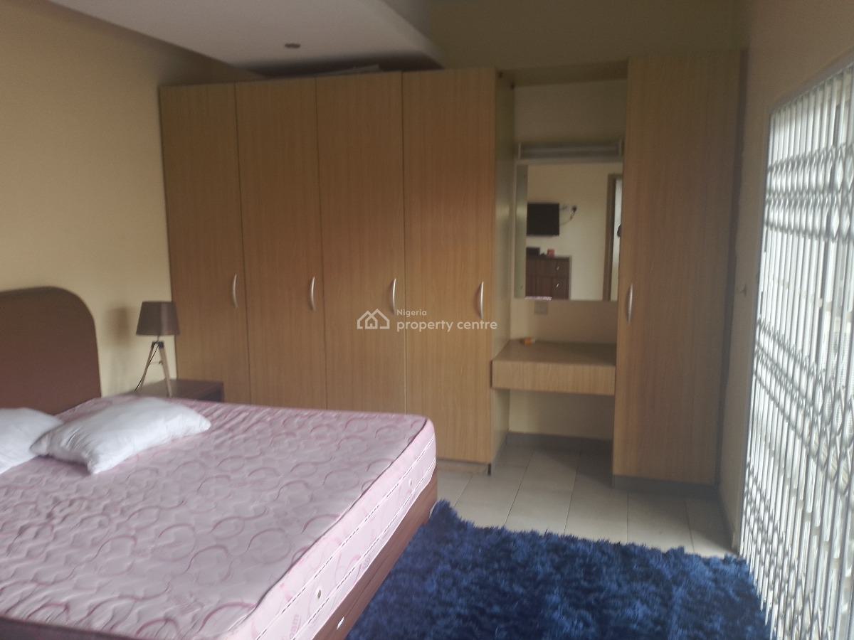 Tastfully Finished 3bedroom Apartment with Bq, Gra Ikeja Lagos, Ikeja, Lagos, Flat / Apartment for Rent