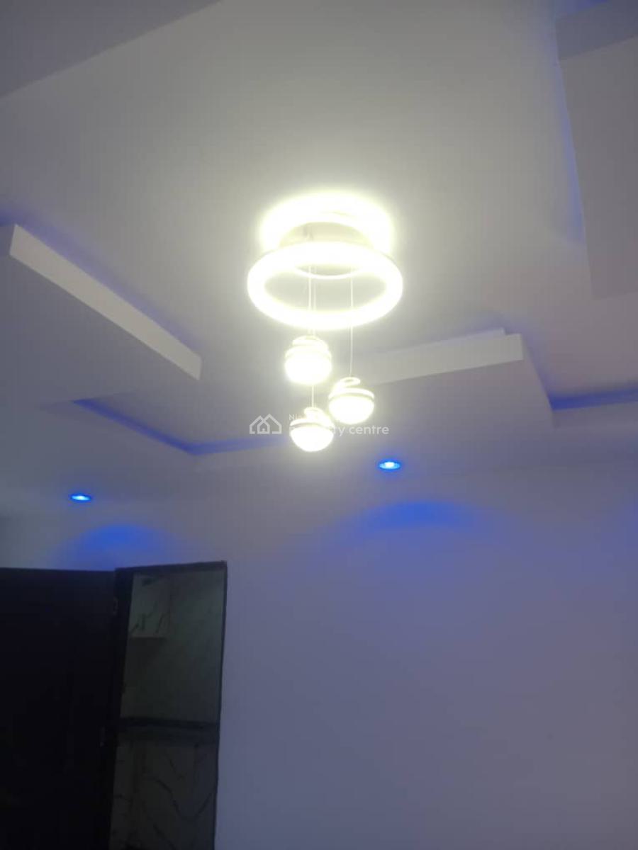 a Very Clean 2 Bed Flat, Mende, Mende, Maryland, Lagos, Flat / Apartment for Rent