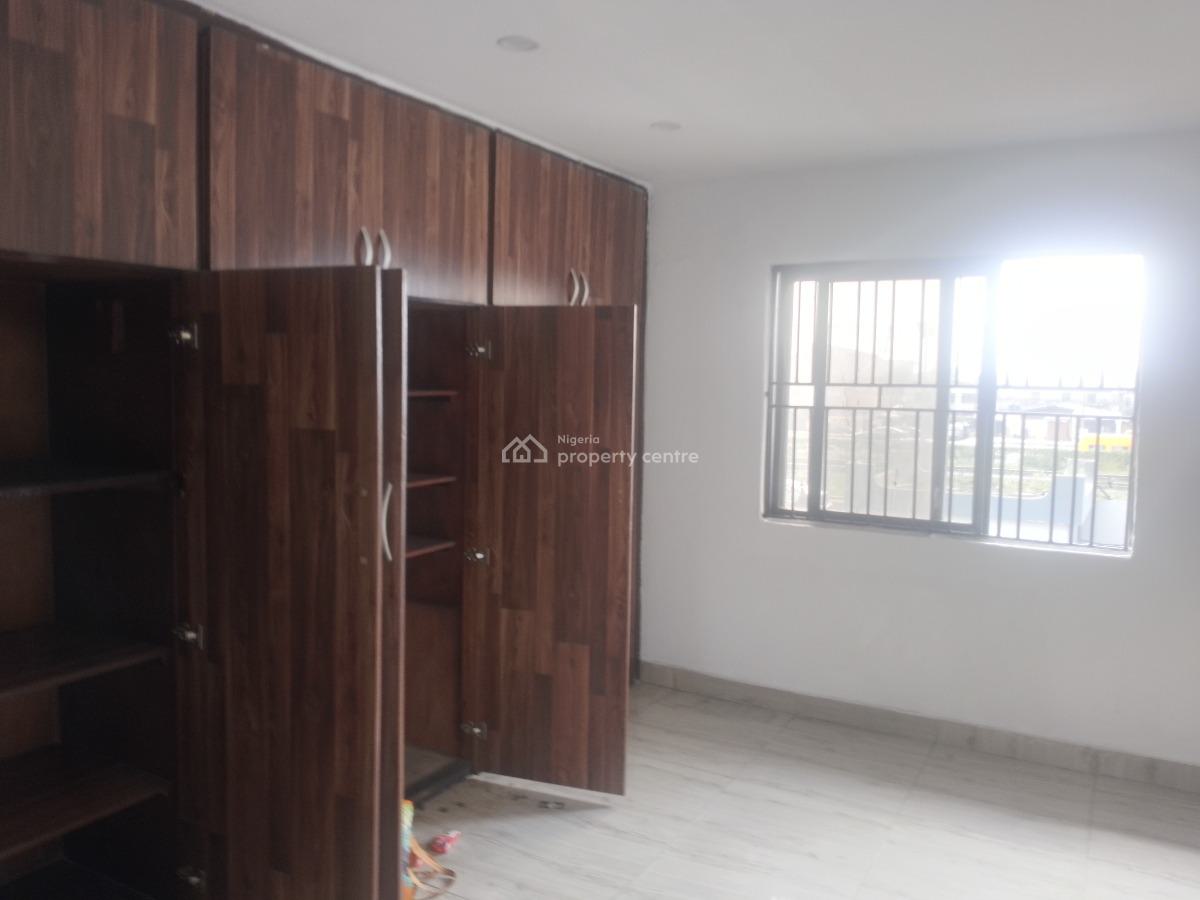 Newly Renovated 6 Bedroom Duplex with 2 Rooms Bq for Commercial Use, Gra Ikeja, Ikeja, Lagos, Office Space for Rent