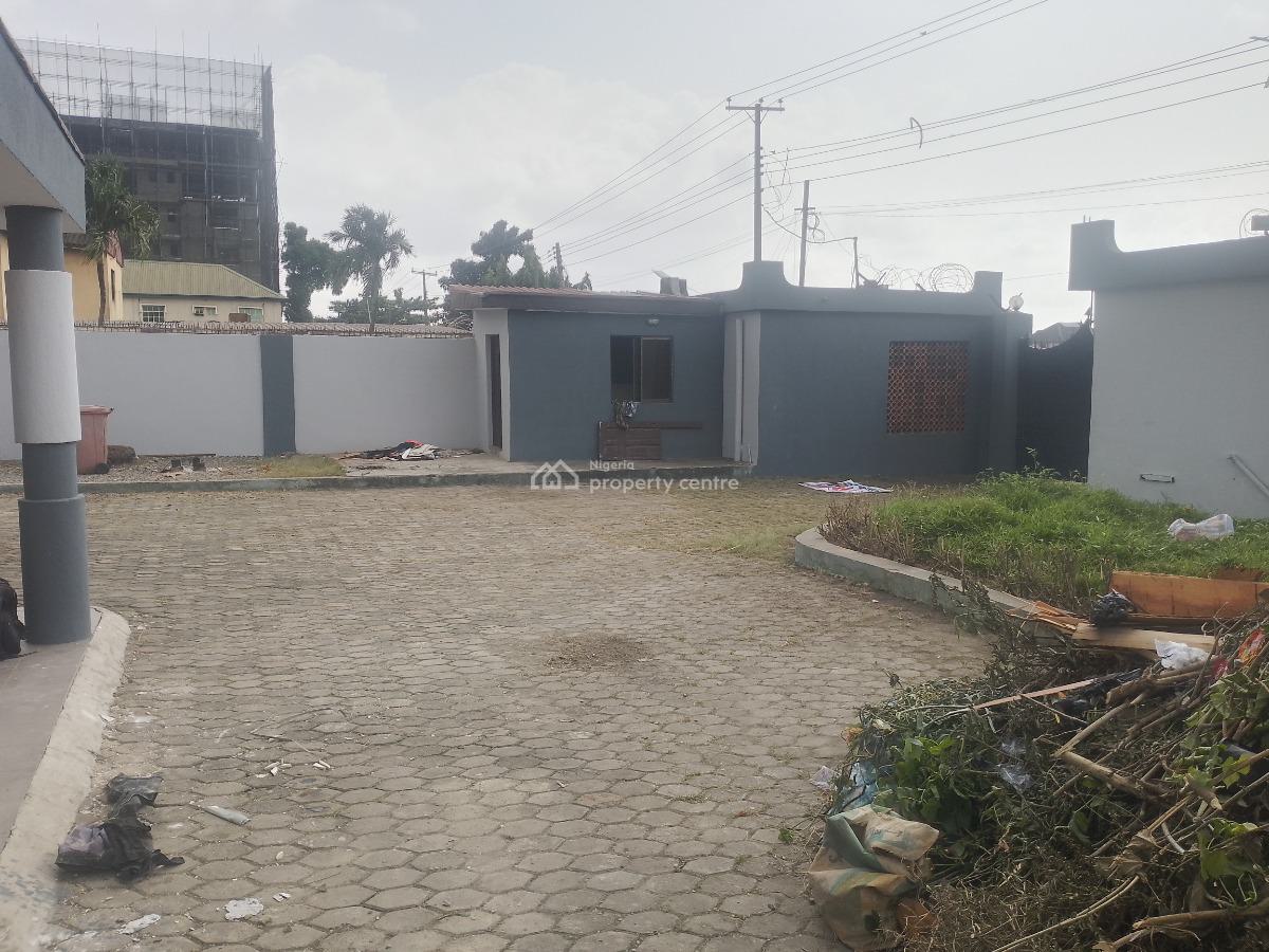 Newly Renovated 6 Bedroom Duplex with 2 Rooms Bq for Commercial Use, Gra Ikeja, Ikeja, Lagos, Office Space for Rent