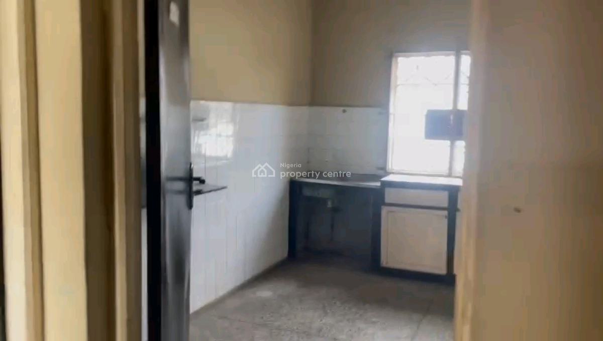 Standard and Spacious 2 Bedroom Flat, Gbagada Phase 1, Gbagada, Lagos, Flat / Apartment for Rent