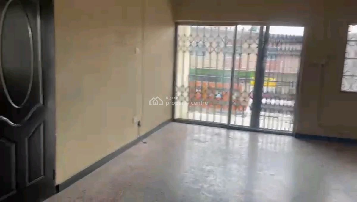 Standard and Spacious 2 Bedroom Flat, Gbagada Phase 1, Gbagada, Lagos, Flat / Apartment for Rent