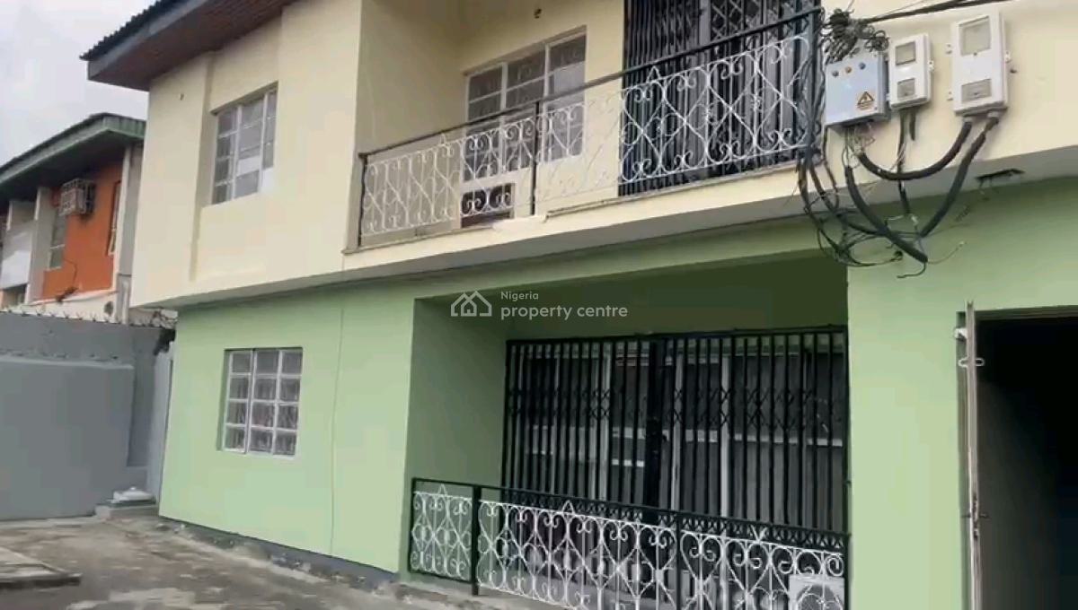 Standard and Spacious 2 Bedroom Flat, Gbagada Phase 1, Gbagada, Lagos, Flat / Apartment for Rent
