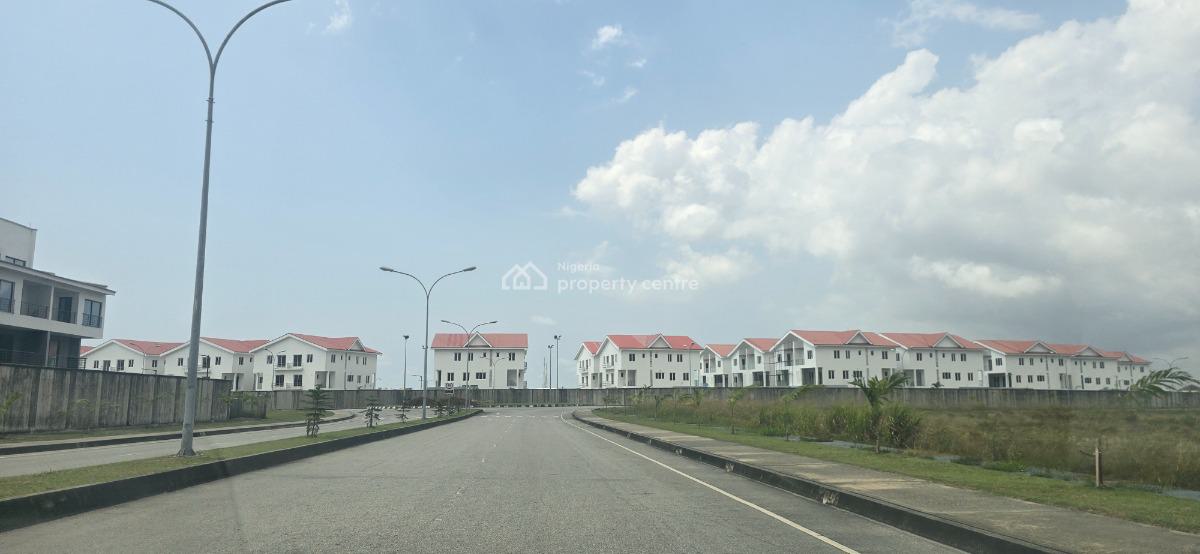 Newly Built 4 Bedroom Semi Detached House with Staff Room, Twin Lakes Estate, Lekki, Lagos, Semi-detached Duplex for Rent