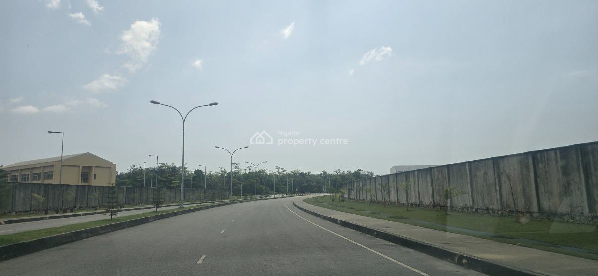 Newly Built 4 Bedroom Semi Detached House with Staff Room, Twin Lakes Estate, Lekki, Lagos, Semi-detached Duplex for Rent