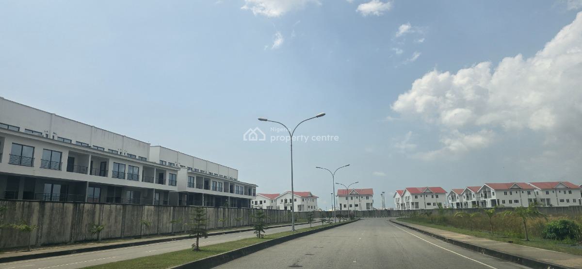Newly Built 4 Bedroom Semi Detached House with Staff Room, Twin Lakes Estate, Lekki, Lagos, Semi-detached Duplex for Rent