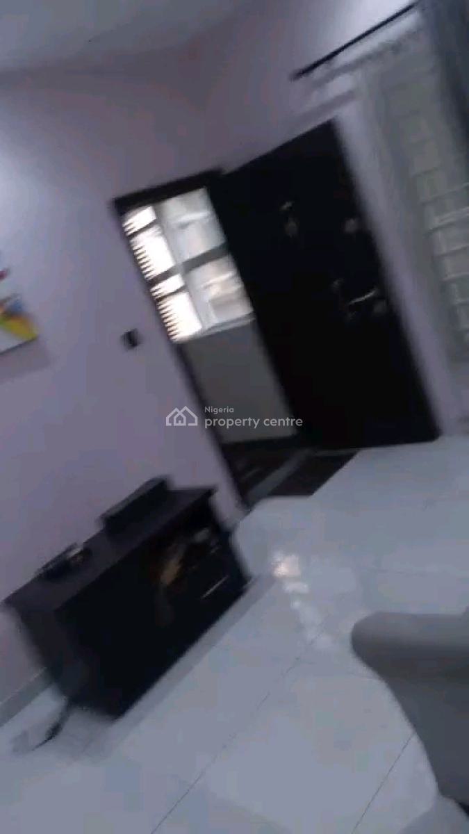 Standard and Spacious Mini Flat, Yaba, Adekunle, Yaba, Lagos, Mini Flat (room and Parlour) for Rent