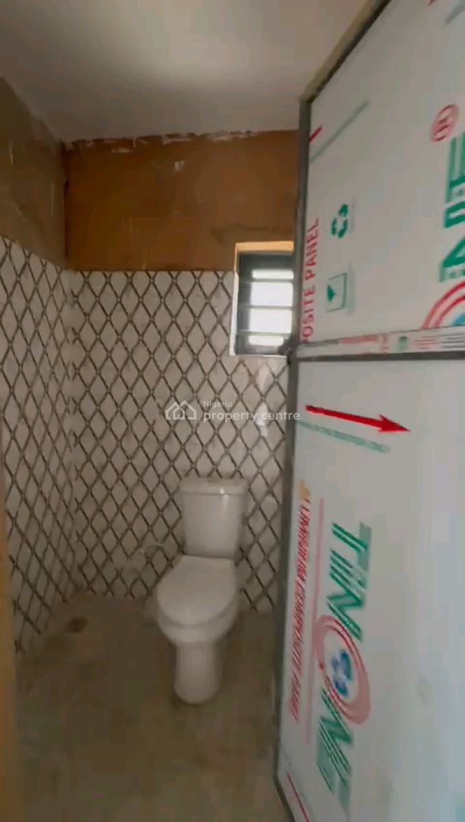 Standard and Spacious Room Self Contain, Shomolu, Shomolu, Lagos, Self Contain (single Rooms) for Rent