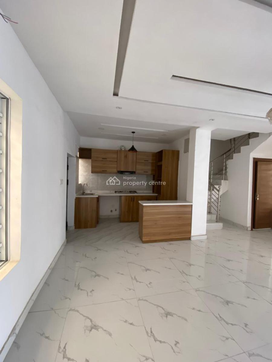 Luxury 3 Bedrooms Terraced Duplex, Lbs, Ajiwe, Ajah, Lagos, Terraced Duplex for Rent