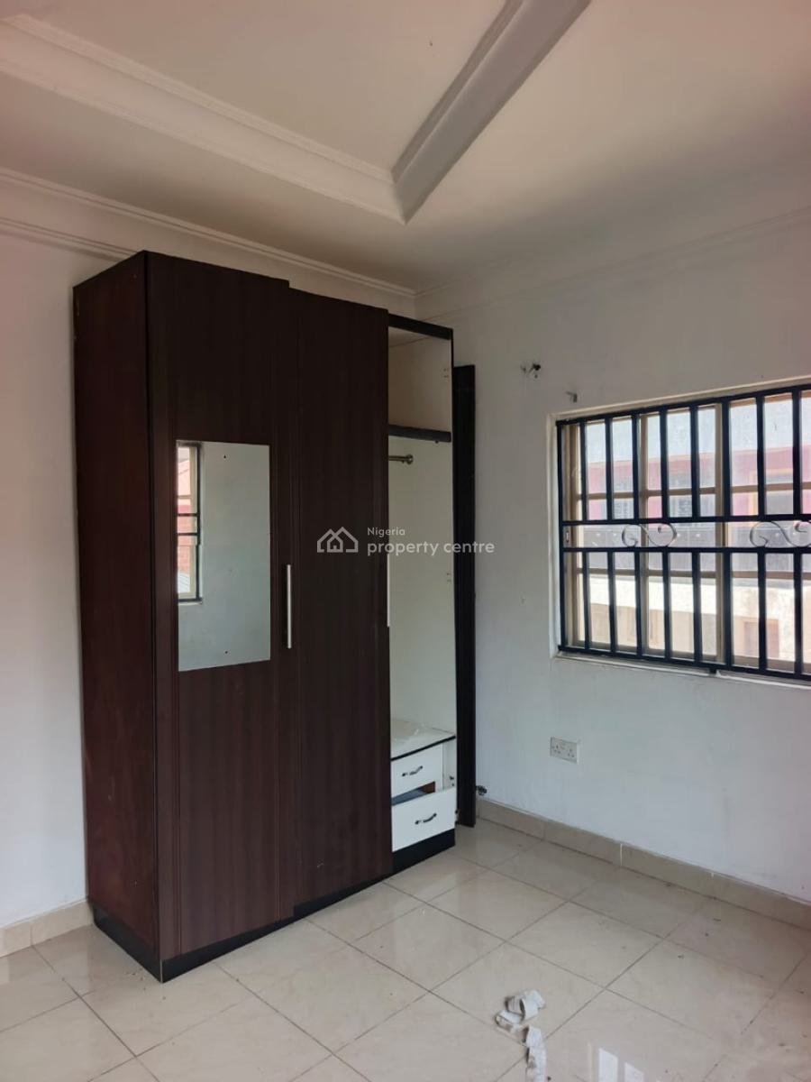 Decent 3 Bedroom Apartment, Gra Phase 1, Magodo, Lagos, Flat / Apartment for Rent