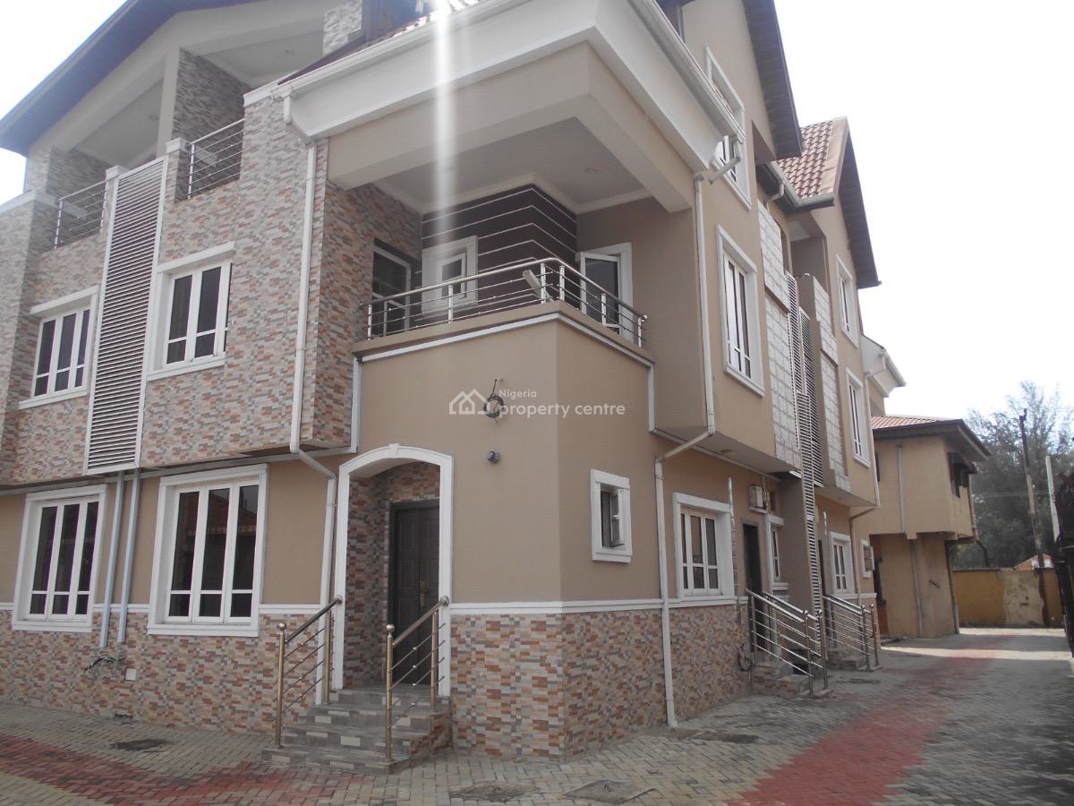 Serviced Well Maintained 3 Bedroom Terrace, Apple Estate, Festac, Amuwo Odofin, Lagos, Terraced Duplex for Rent
