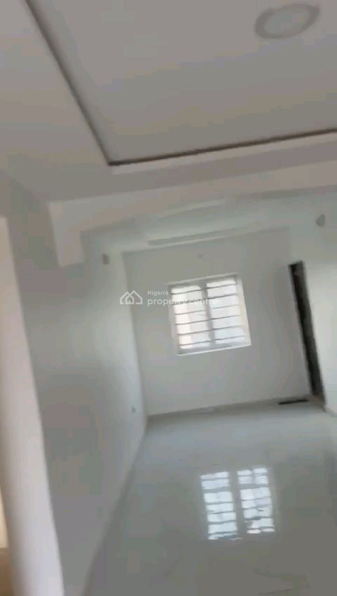 Standard and Spacious 2 Bedroom Flat, Oworo, Oworonshoki, Kosofe, Lagos, Flat / Apartment for Rent