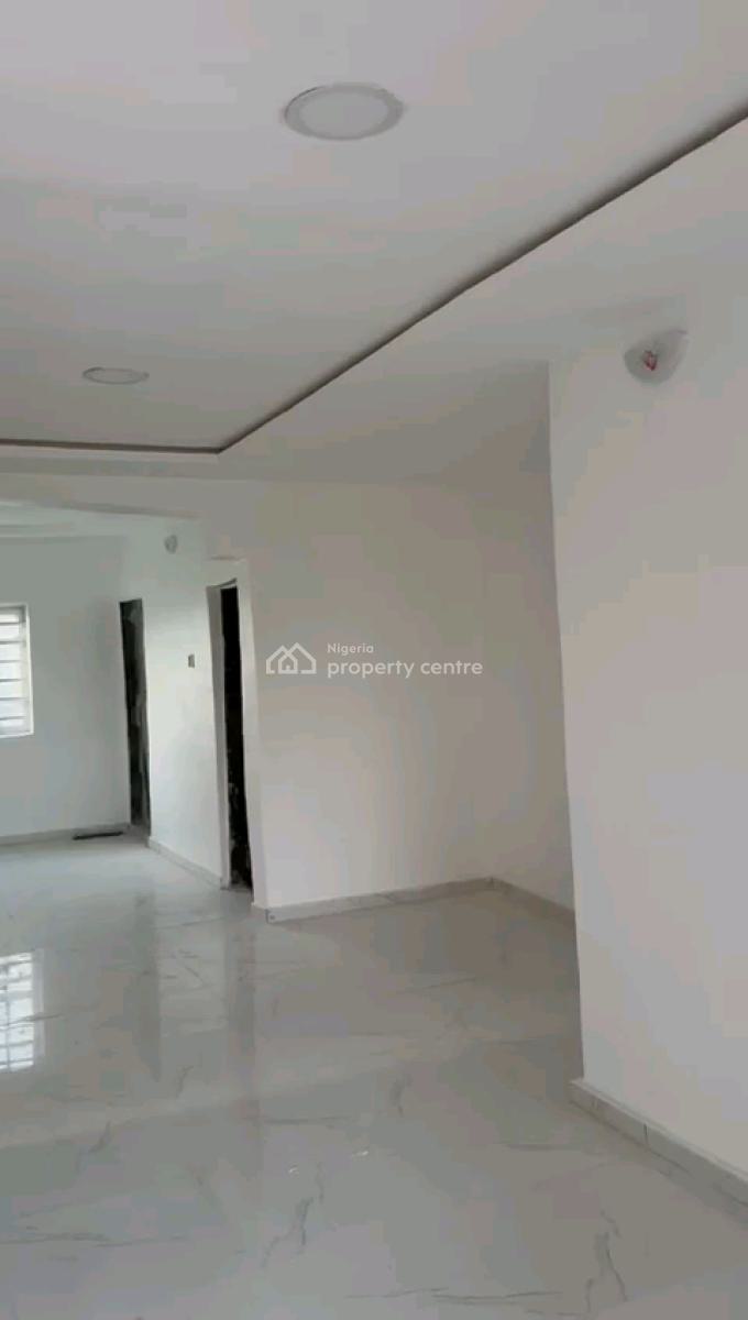 Standard and Spacious 2 Bedroom Flat, Oworo, Oworonshoki, Kosofe, Lagos, Flat / Apartment for Rent