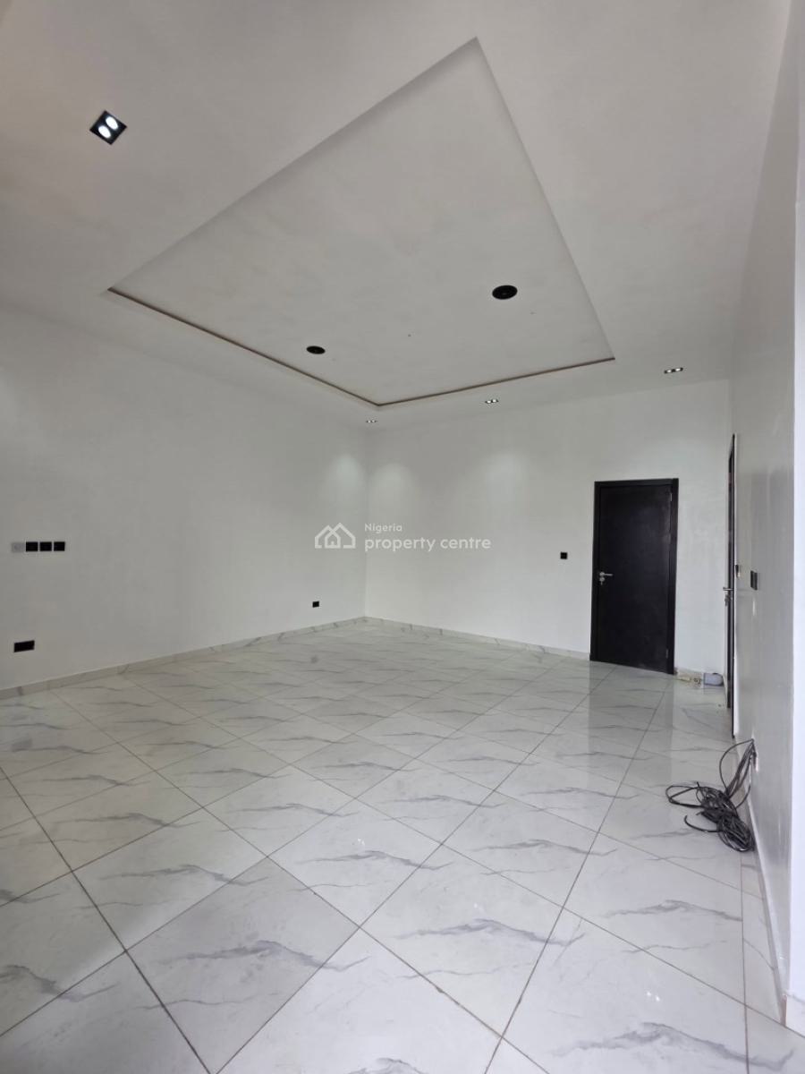 Well Built 5 Bedroom Semi Detached Duplex with Bq, 2nd Toll Gate, Lekki, Lagos, Semi-detached Duplex for Sale