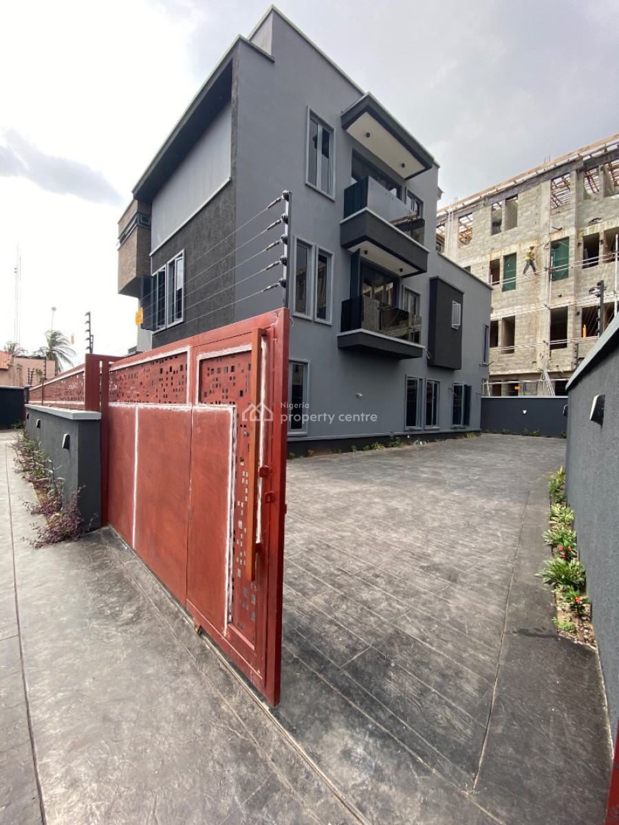 Smart 6 Bedroom House with Bq, Off Isaac John Street, Ikeja Gra, Ikeja, Lagos, Detached Duplex for Sale