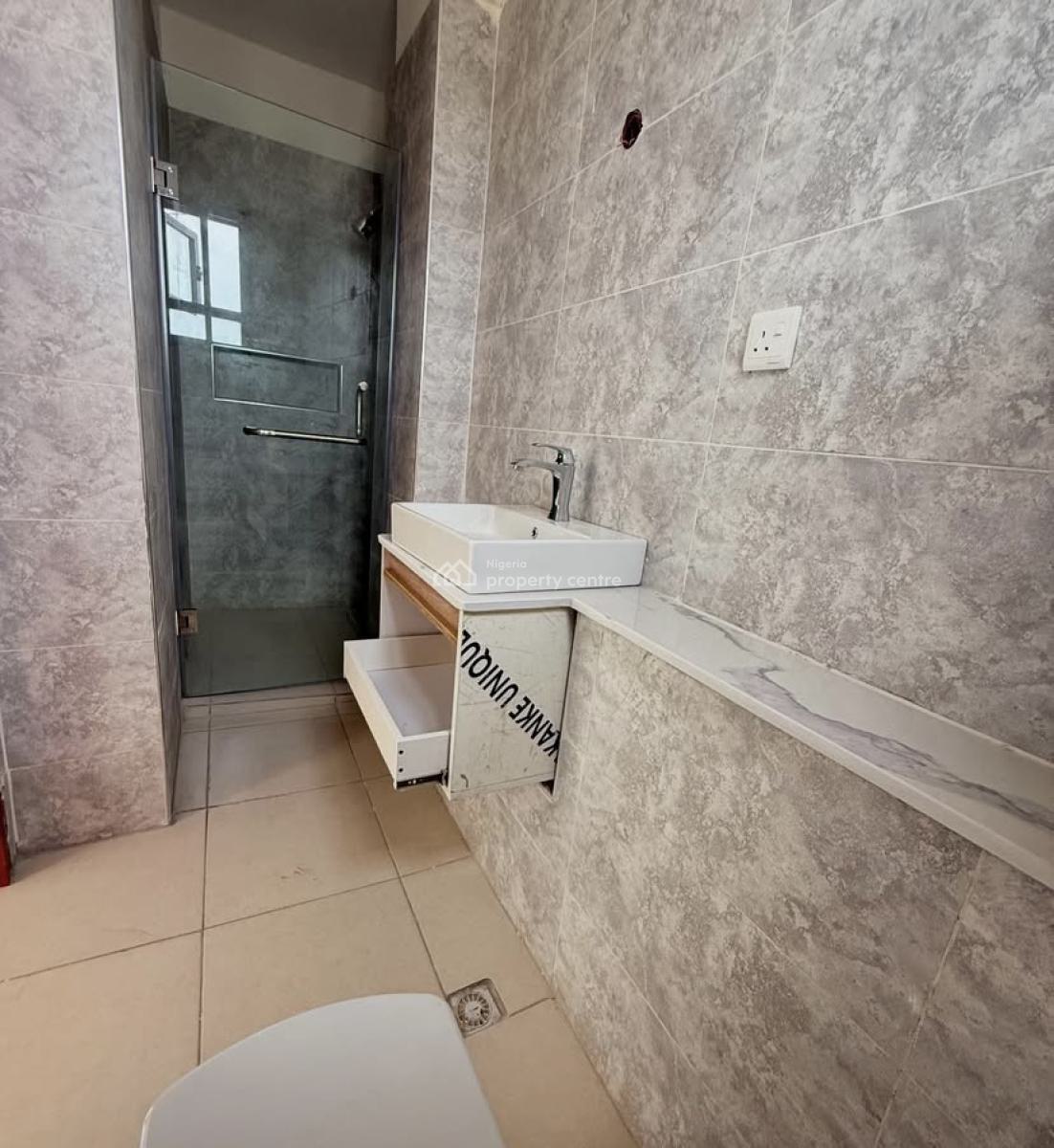 Luxury Brand New 2 Bedroom Apartment with Pool & Gym, Ologolo, Lekki, Lagos, Flat / Apartment for Rent