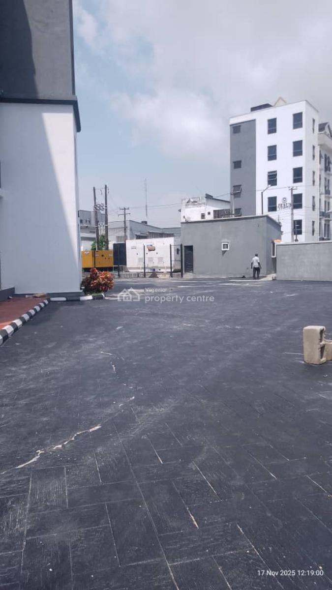 Contemporary Waterfront 3-bedroom Flat, Awolowo Road, Ikoyi, Lagos, Flat / Apartment for Rent