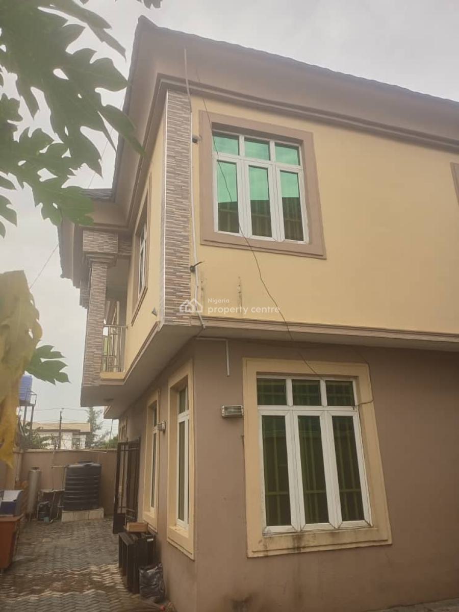 Drive-in Old Modern Fully Detached House with a Room Bq on, Gra Phase 1, Magodo, Lagos, Detached Duplex for Sale