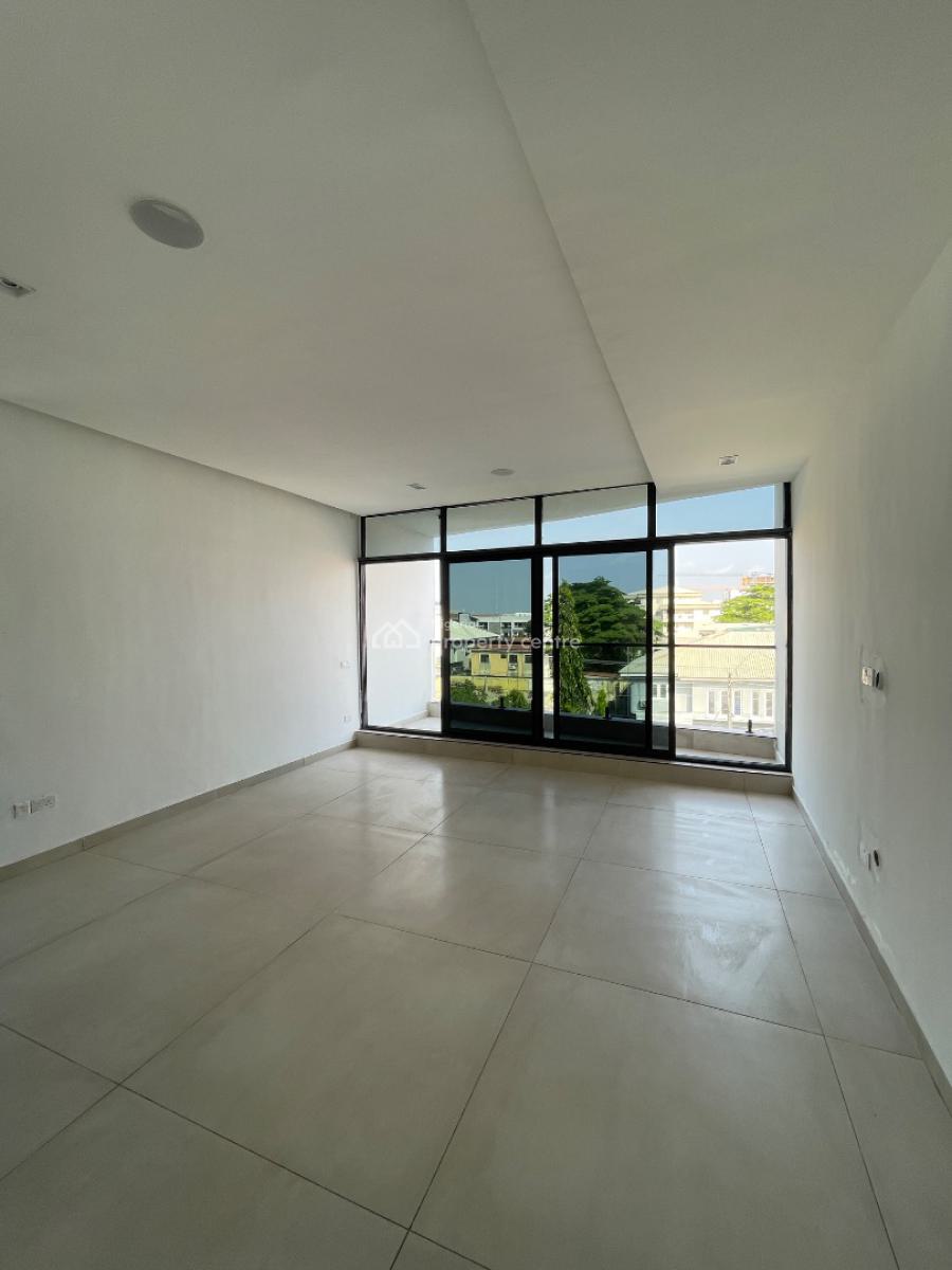 Ultra Luxury and Spacious 5 Bedroom Duplex with Gym,cinema & a Pool, Lekki Phase 1, Lekki, Lagos, Detached Duplex for Sale