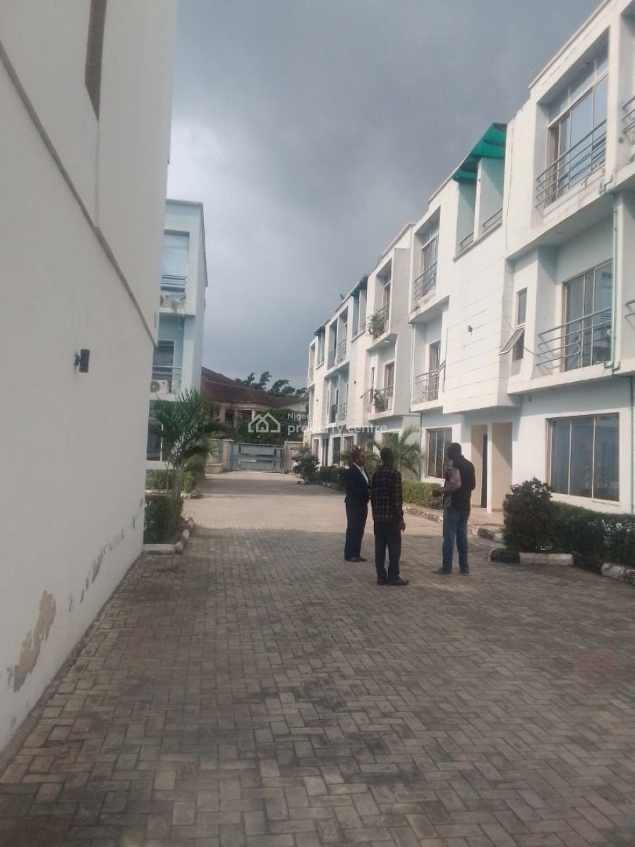 Newly Renovated 4bedroom Terrace Duplex at Ikeja Gra Ikeja, Ikeja Gra, Ikeja Gra, Ikeja, Lagos, Terraced Duplex for Rent