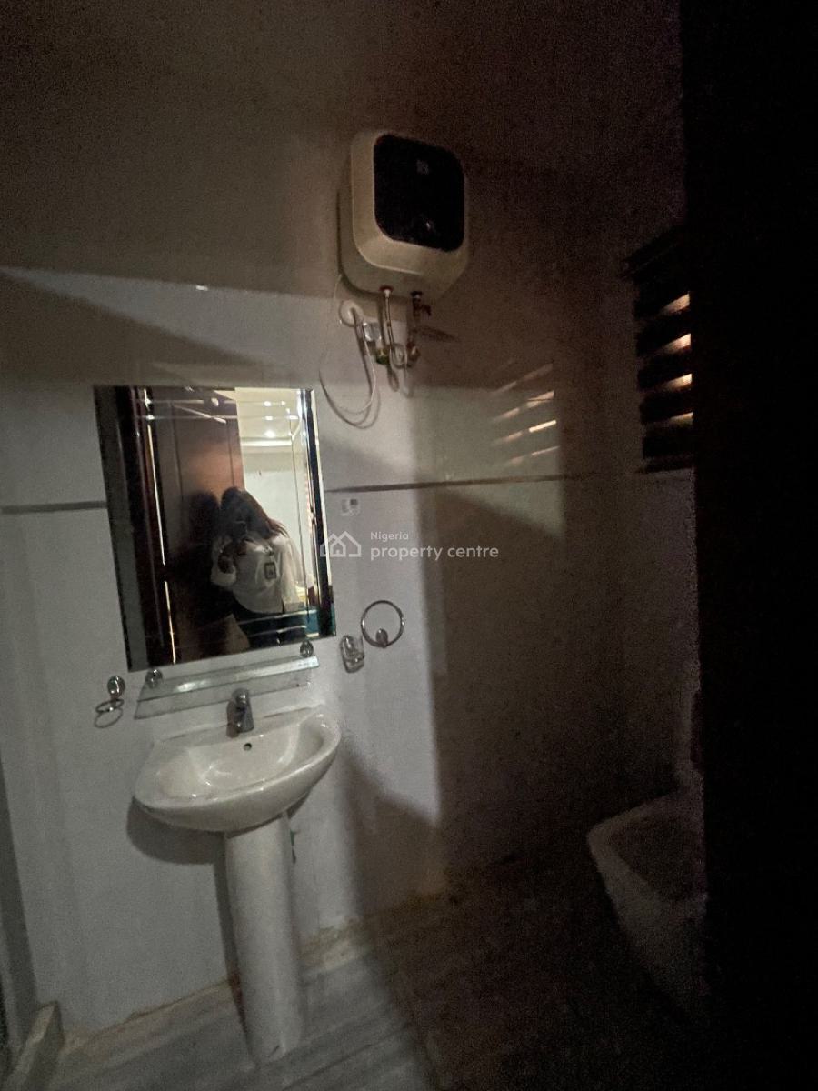 Fully Furnished 1 Bedroom Apartment, Shoreline Drive, Ikoyi, Lagos, Mini Flat (room and Parlour) for Rent