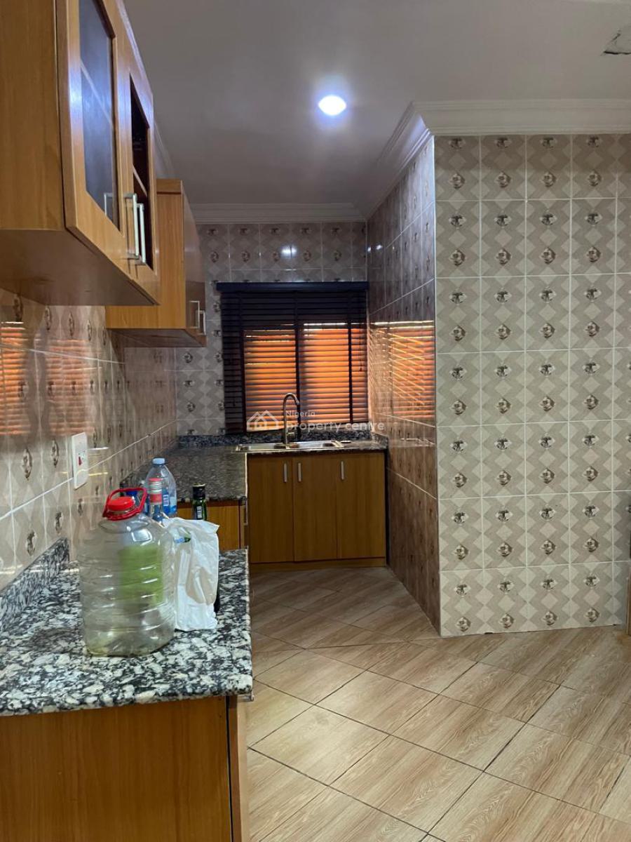 Specious 2 Bedrooms Flat, Chevron, Lekki, Lagos, Flat / Apartment for Rent
