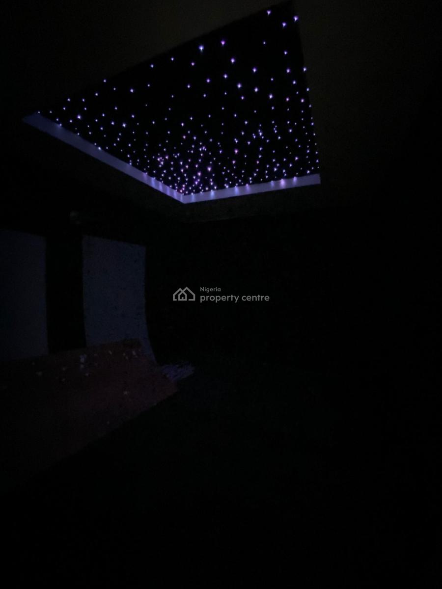 Lovely 5 Bedroom Contemporary Design  Duplex with 1 En-suite Maid Room, All Bedroom En-suite Cctv Camera  Swimmimg Pool  Gym Room  Cinema Room, Lekki Phase 1, Lekki, Lagos, Detached Duplex for Sale